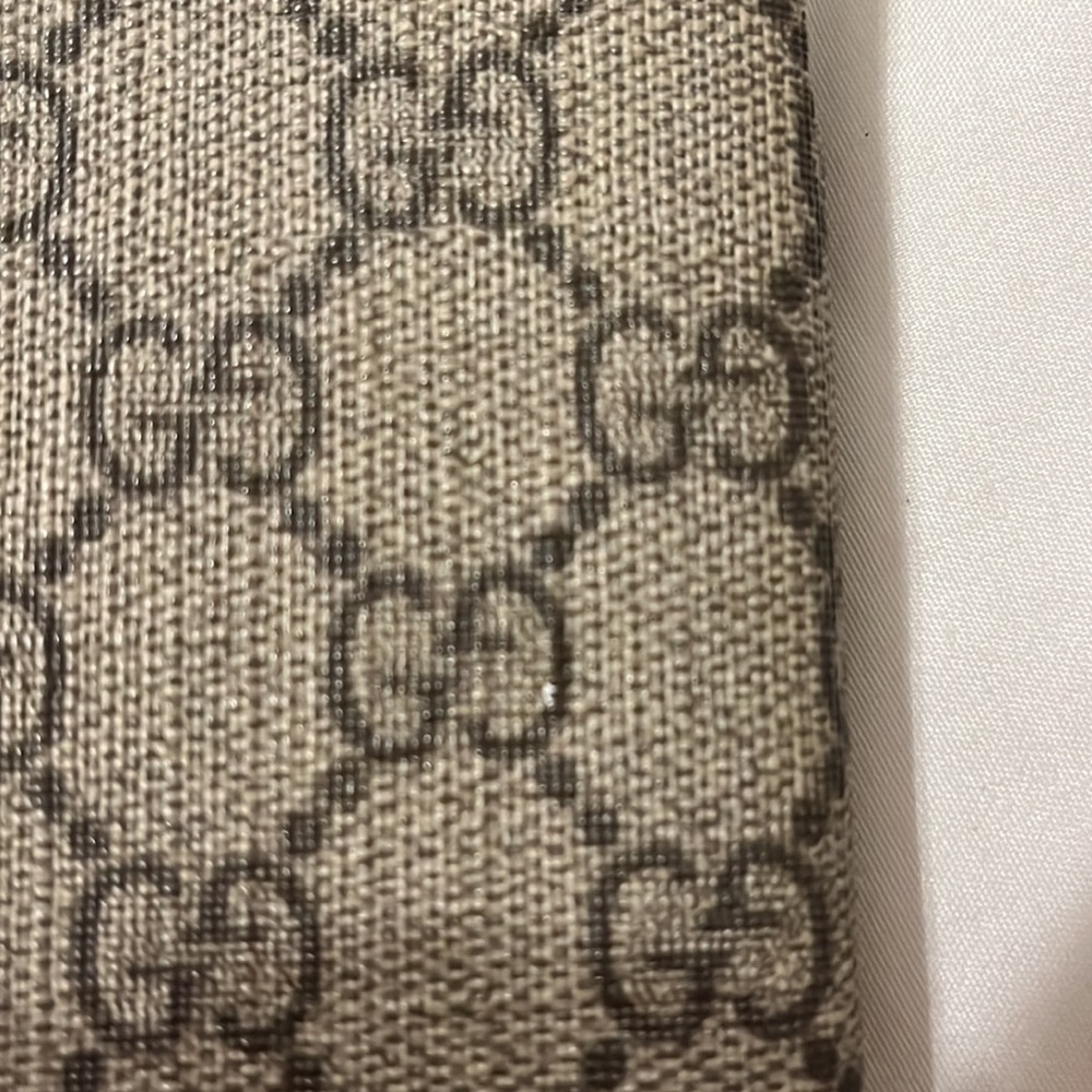 Gucci Phone Case - Picture 8 of 10